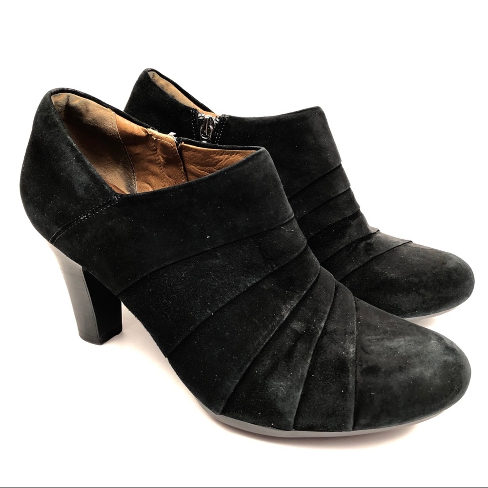 CLARKS ARTISAN Black Suede High Heel Ankle Booties